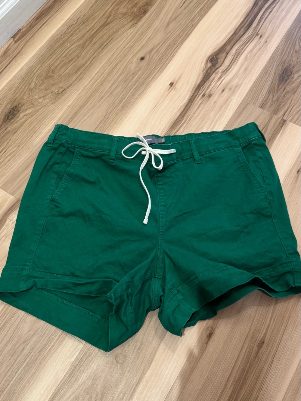 Women’s plus torrid Kelly Green Drawstring Cotton Shorts size 2 18/20